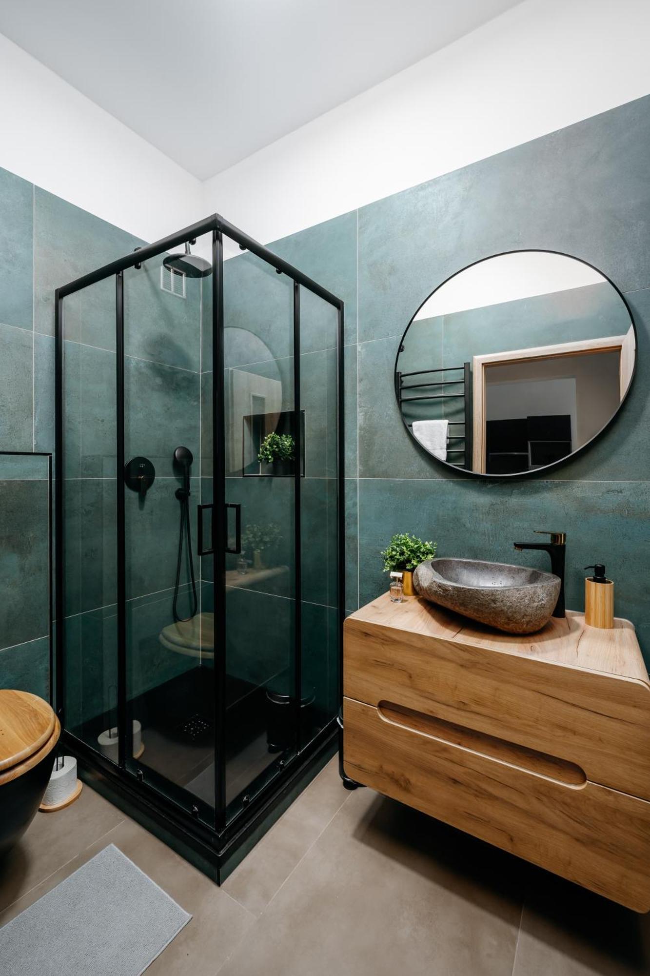 Days - Modern 1bdr - Hip Area